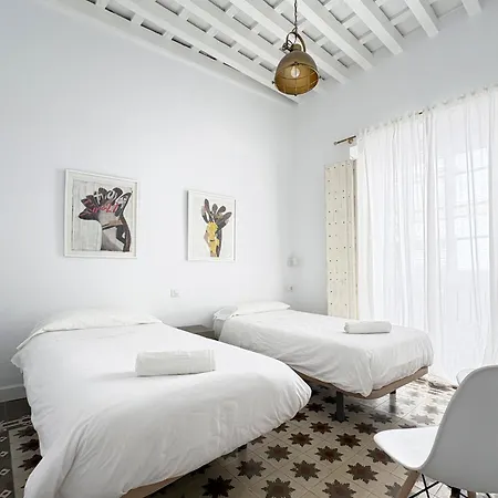 Casa Trajano Grupo Ac Gestion * Cadix